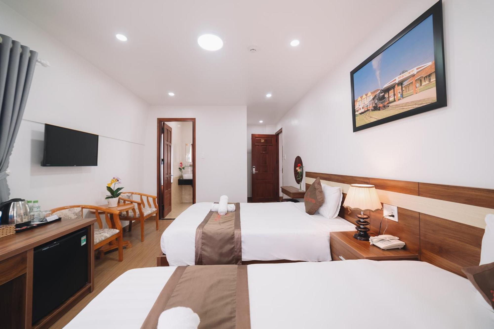 Anh Duc Hotel Da Lat City Bagian luar foto