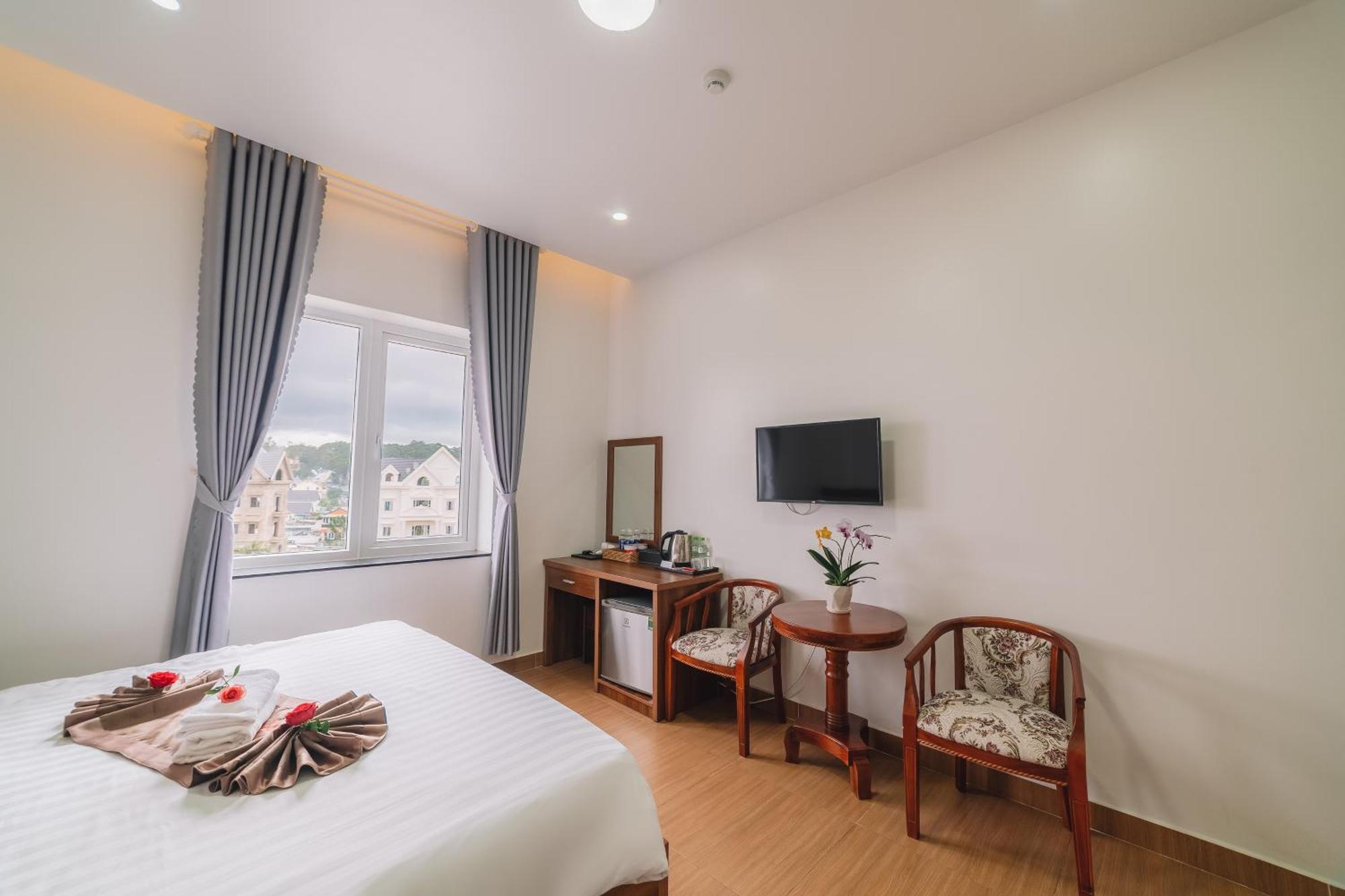 Anh Duc Hotel Da Lat City Bagian luar foto